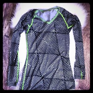 Nike PRO Dry-fit v-neck long sleeve running shirt